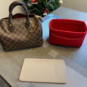 Speedy 25 LV bag in perfect condition like new
